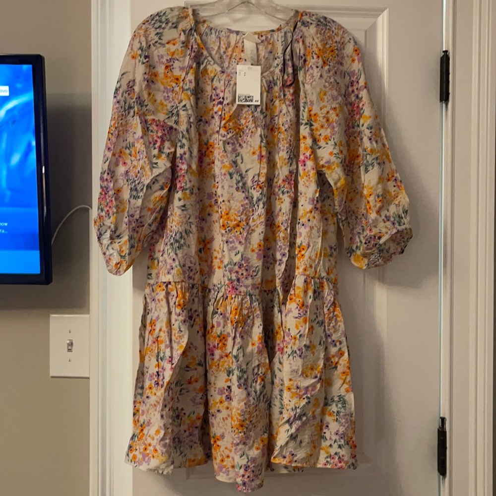 H&M floral 3/4 sleeve dress